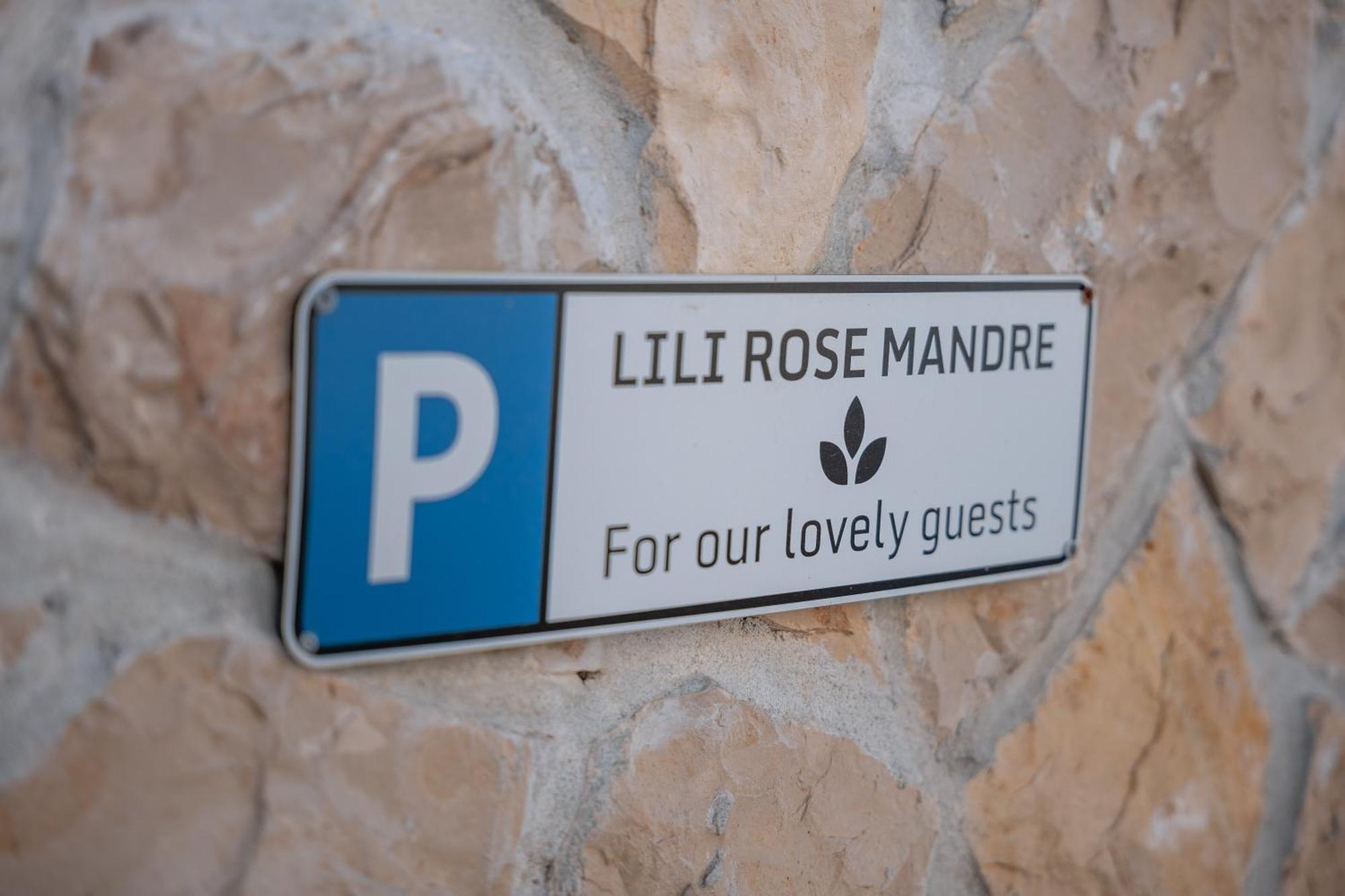 Lili Rose Mandre - Exclusive Family Apartments With Sea View, Just Steps From Beach Luaran gambar